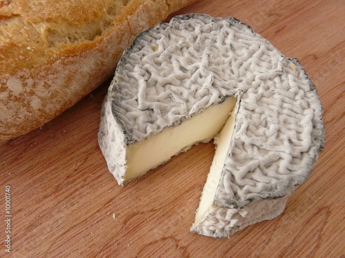 fromage de chevre et baguette