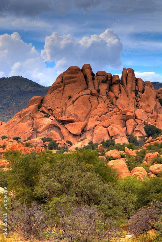Fototapeta premium Stormy weather in Texas Canyon in Southeast Arizona