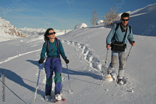 Randonneurs en raquettes