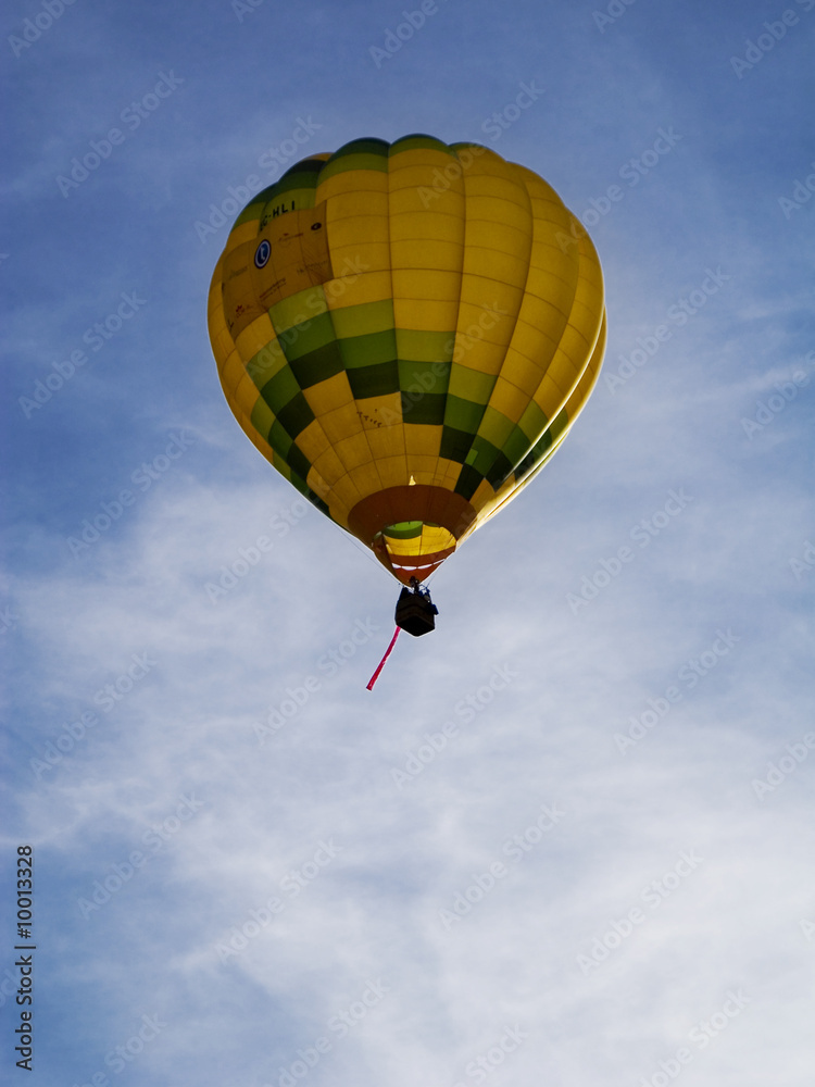 Naklejka premium yellow balloon