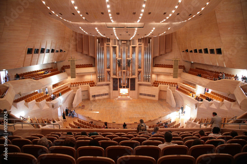 Murais de parede Concert hall with organ