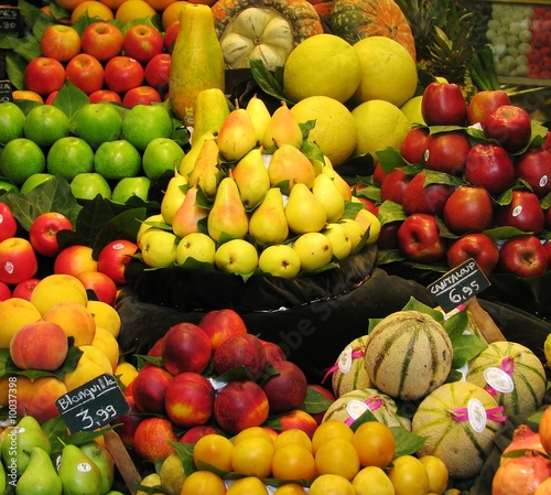 Fototapeta Naklejka Na Ścianę i Meble -  Fruits couleurs