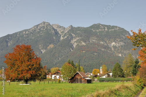 Obraz na płótnie Der Kramer und Herbstbäume von der Klammstraße