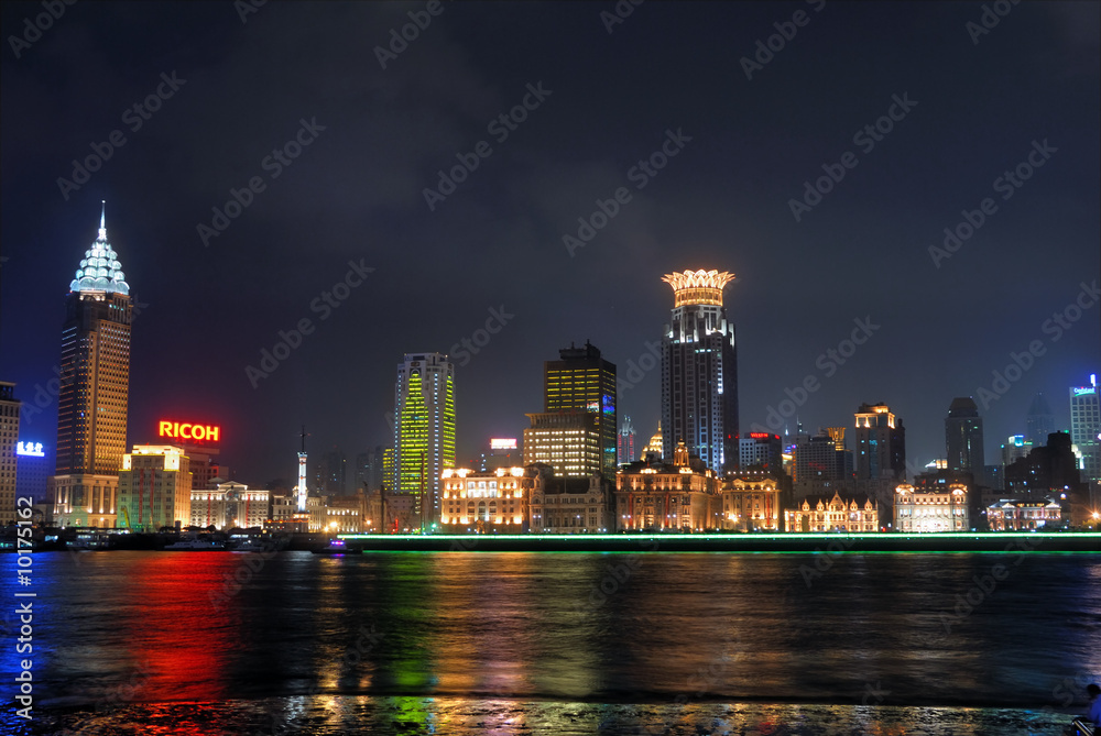 Cina Shanghai Bund vista notturna