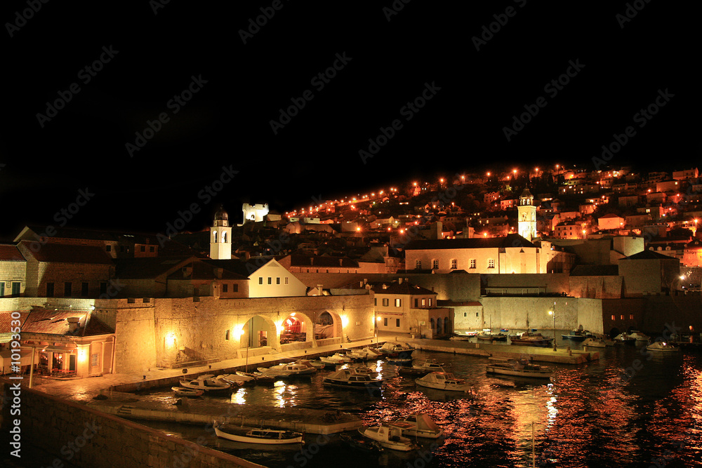 View on harbour's panorama by night - Dubrovnik