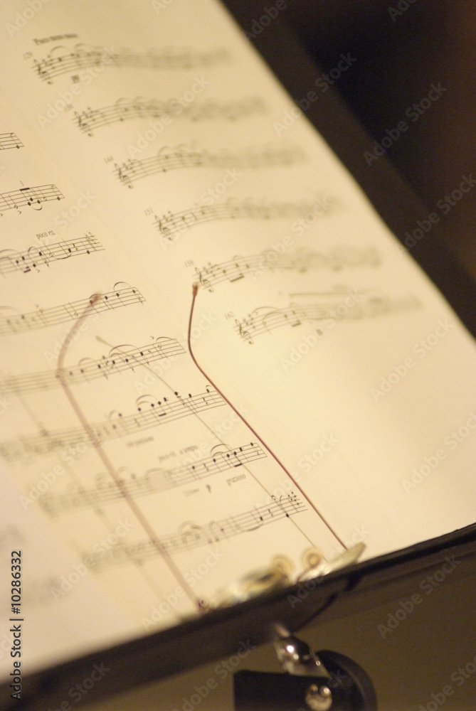 Cahier de partition musique classique Stock Photo | Adobe Stock