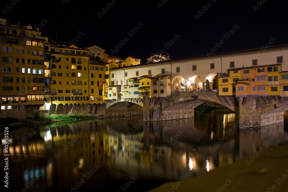 Ponte Vecchio in Florence at night. Italy, 2008.