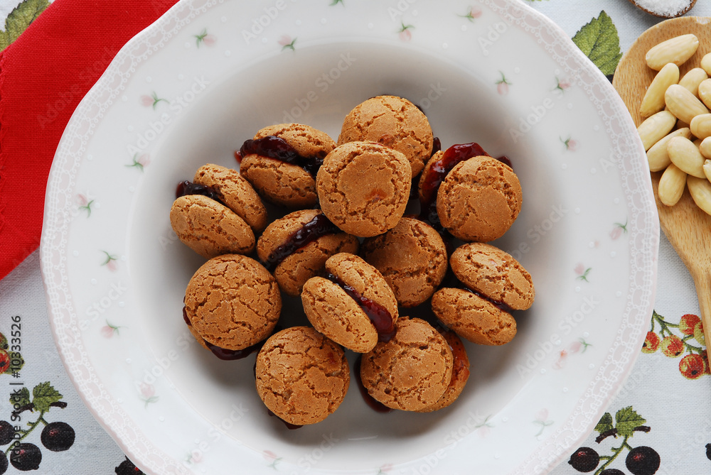 Baci di cremona - Bazéen de cremùna - Dolci Lombardia