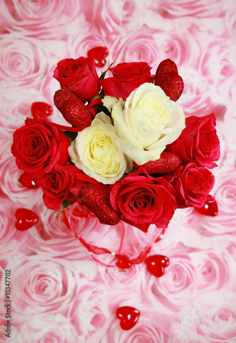 Red and white rose bouquet for Valentine with small hearts