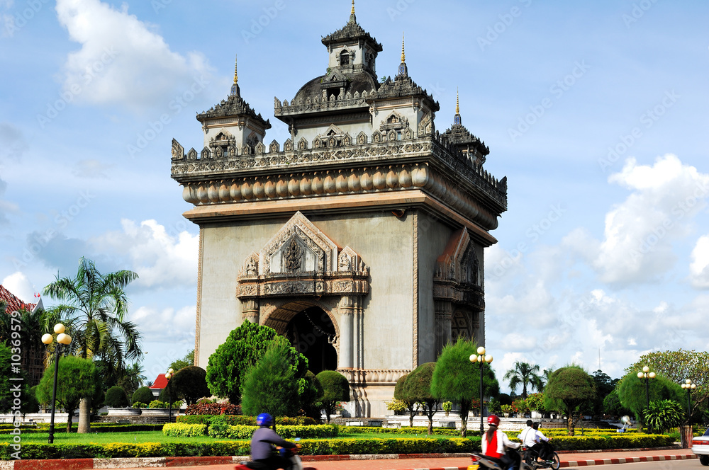 Fototapeta premium Le Patouxai de Vientiane - Laos