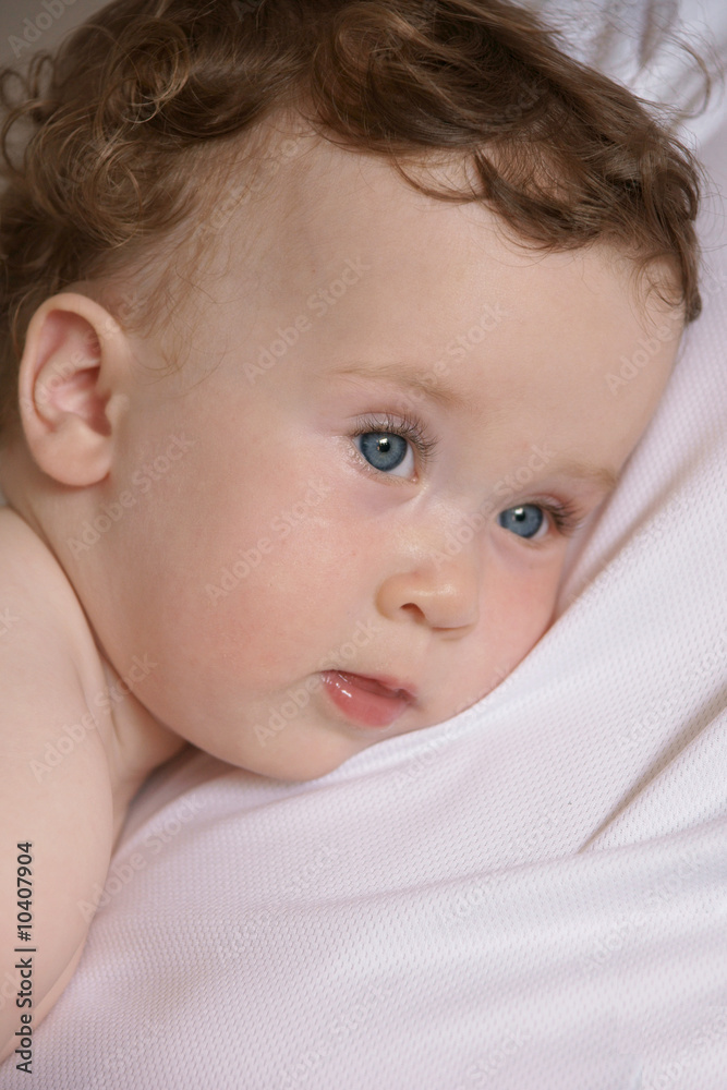 pretty little girl going to sleep pretty little girl going to sleep
