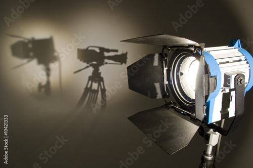 Searchlight and silhouette of the chamber.