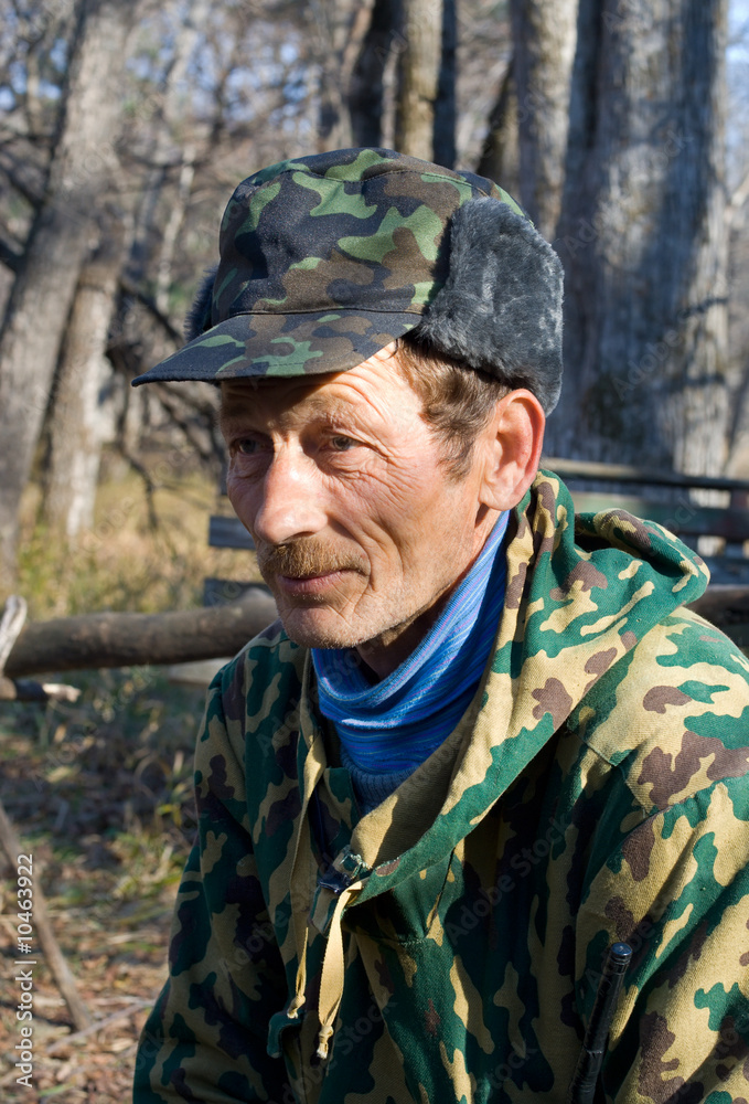 Fototapeta premium Man in Camouflage 13