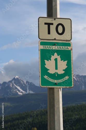 Strassenschild an der Highway 1 nahe Golden, BC - Kanada