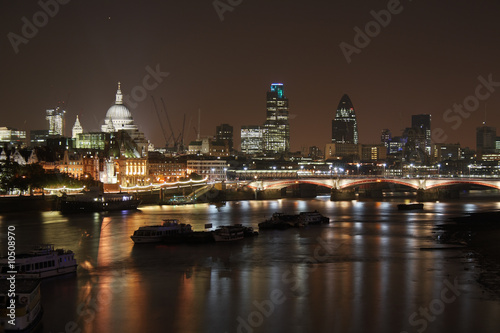 St Paul s Cathedral and Blackfriars Bridge by night