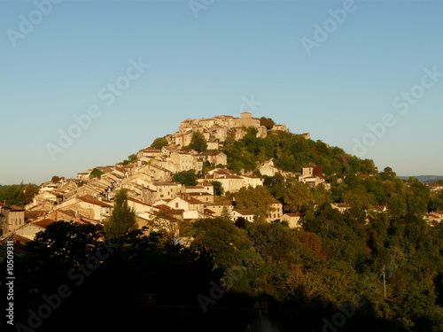 Cordes-sur-Ciel le matin photo