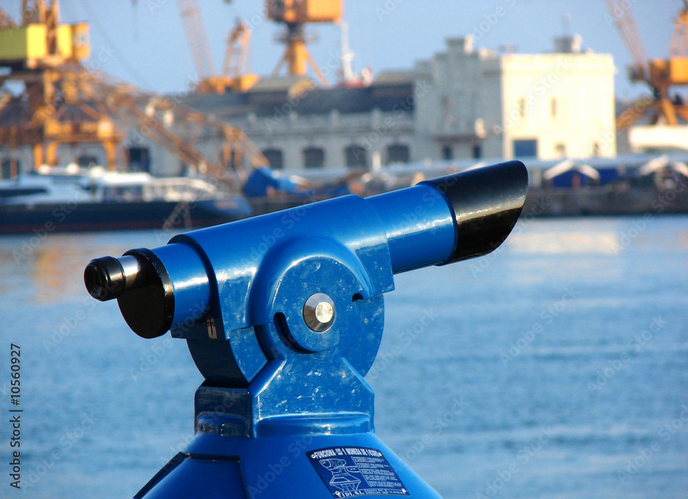 telescopio in port of Barcelona