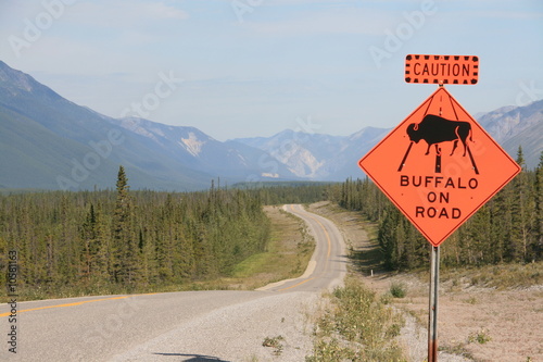Strassenschild am Alaska Highway, BC - Kanada