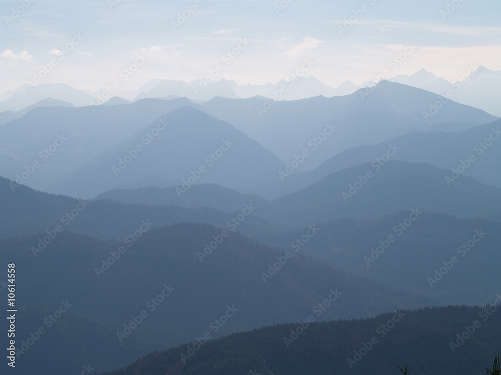 Naklejka premium Auf dem Brauneck in Lenggries, Oberbayern, Blick in die Alpen