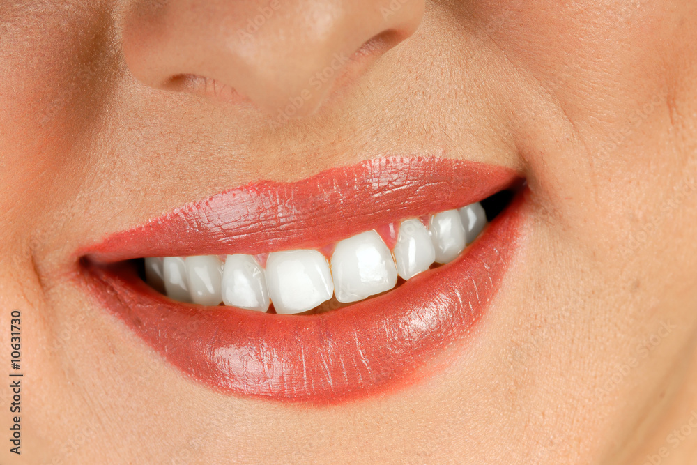Obraz premium Smiling woman mouth