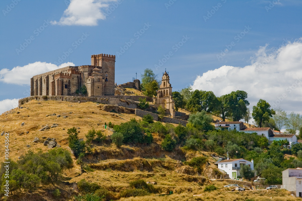 Castillo - fortaleza  de Aracena / Castle - fortress of Aracena