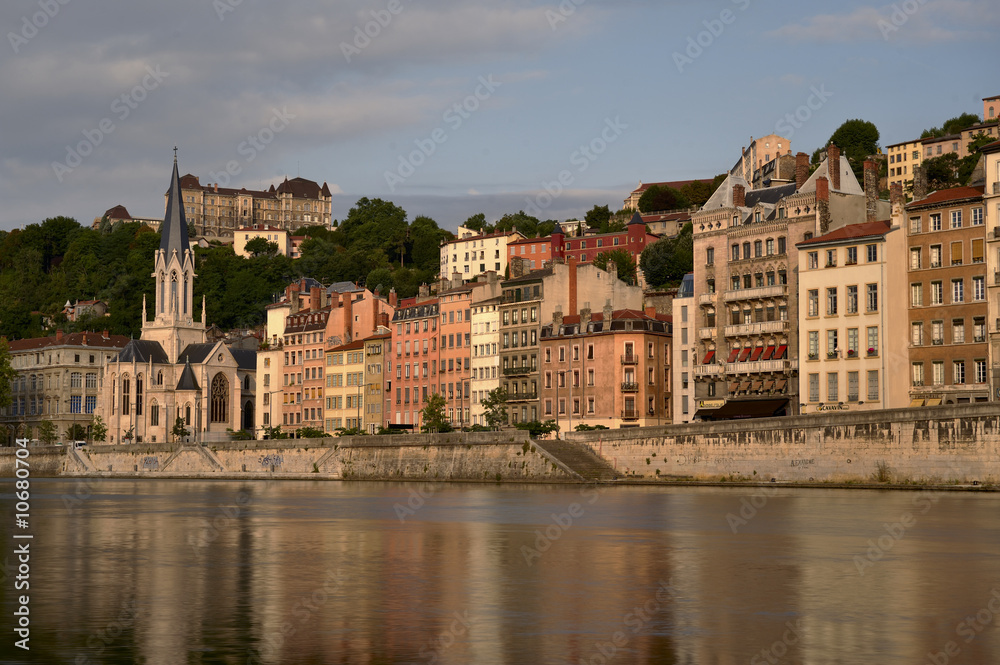 Naklejka premium les quais de sâone à lyon