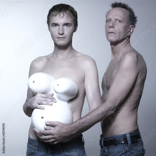 gay pregnant couple