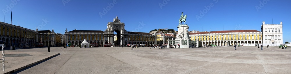 la piazza di Lisbona