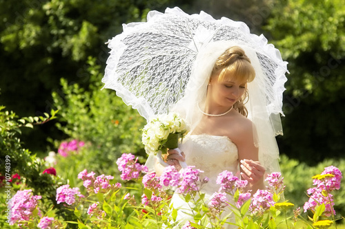 The bride in the garden
