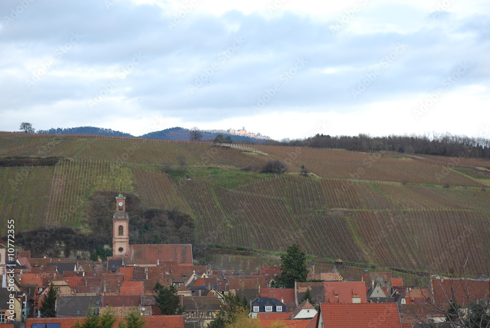 Städtchen mit Märchenschloss