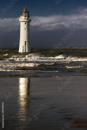 Wallpaper Mural Faro reflejado Torontodigital.ca