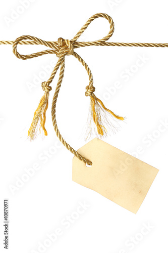 Bow with tag
