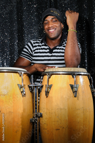 Foto Latino percussionist