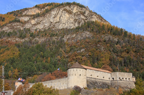 Le château de Colmars les Alpes photo