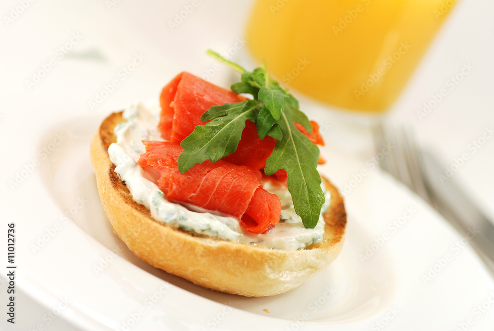 Bagel mit Lachs [2]