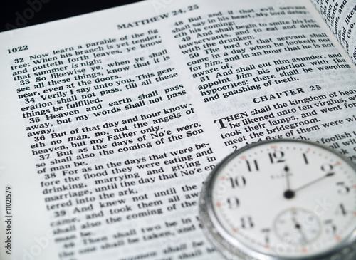 Obraz na płótnie Matthew 24: 36 Day and Hour 4