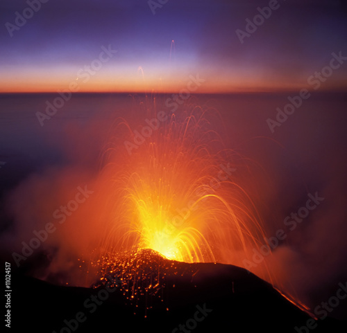 volcano eruption © luca manieri