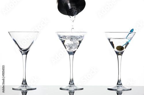 Martini pouring
