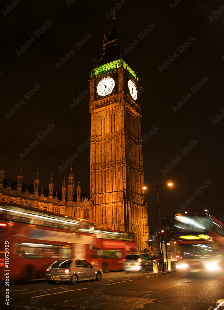 vue nocturne de Big Ben à Londres