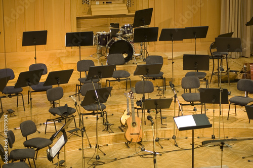 Awaiting orchestra