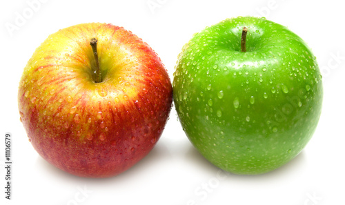 apples covered by water drops