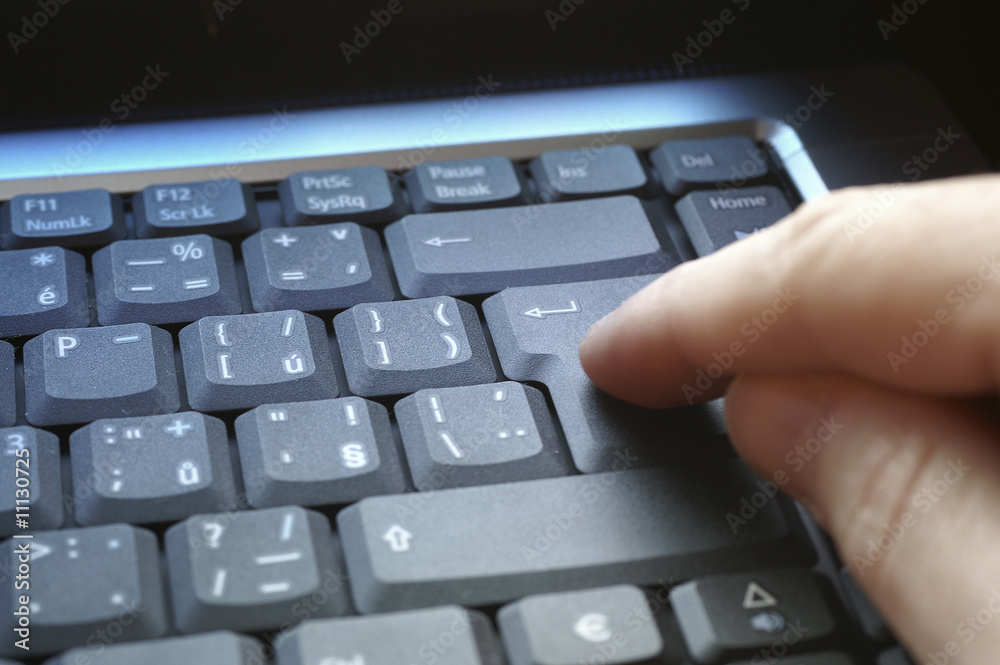 Pressing the ENTER key - phase 1 Pressing the ENTER key - phase 1