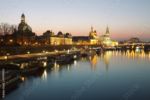 Altstadtpanorama von Dresden mit Frauenkirche und Hofkirche