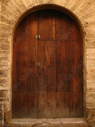 Puerta antigua en Mallorca