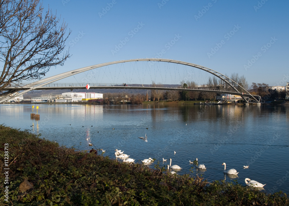 Naklejka premium Kładka od strony plaży