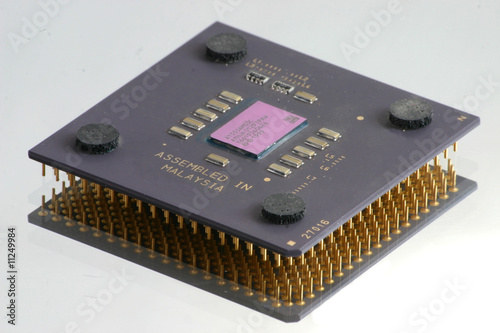 CPU