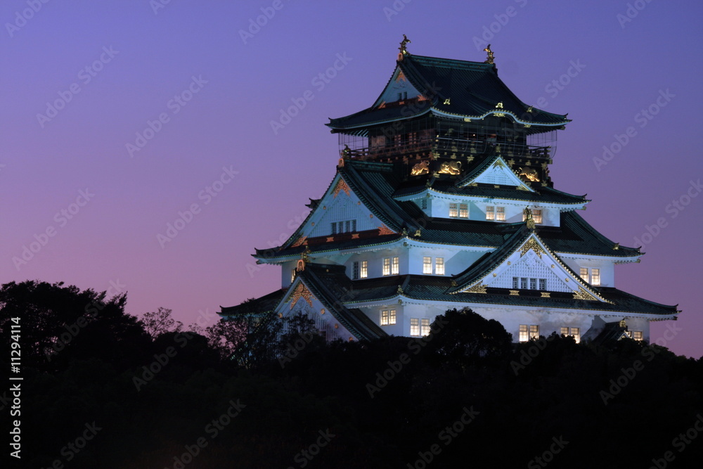 Osaka Castle at dusk, Japan Osaka Castle at dusk, Japan