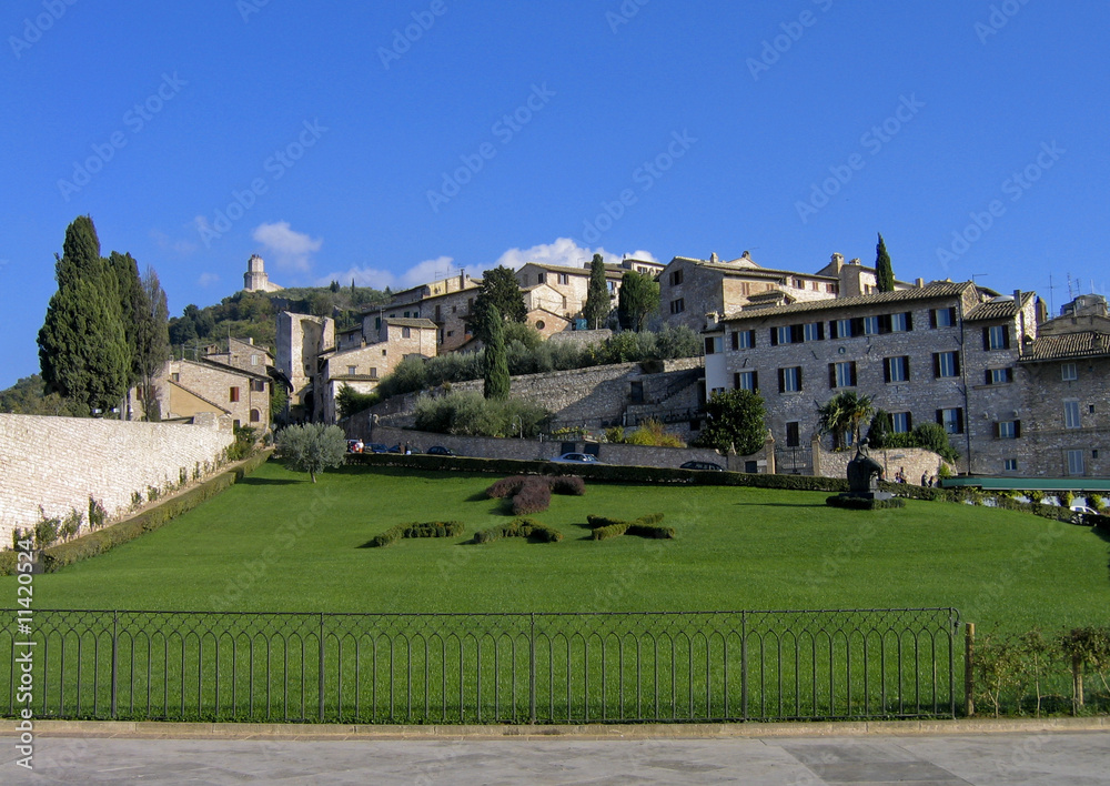 Giardino basilica Assisi - Umbria - ITALY