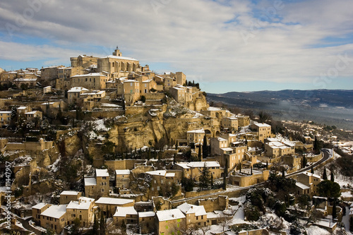 Village de Gordes sous la neige