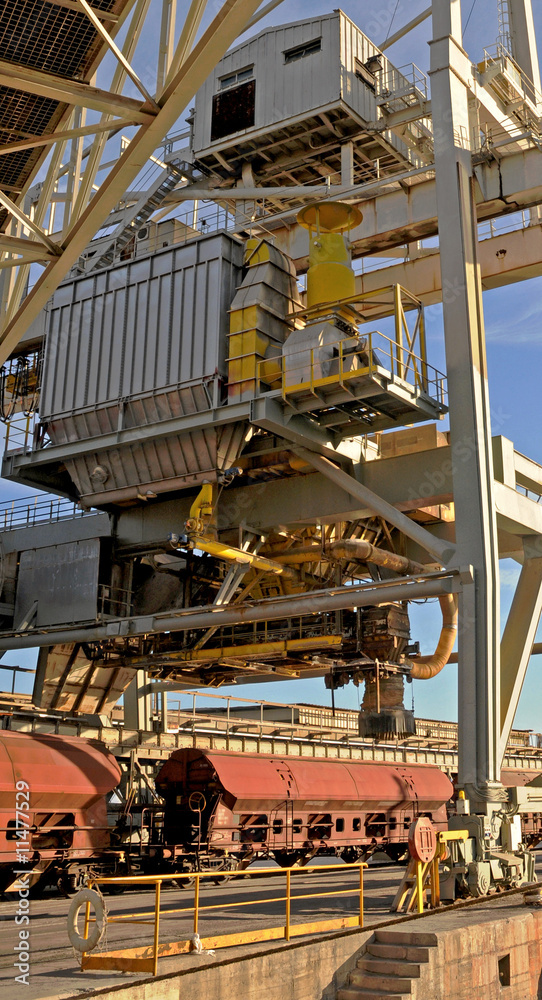 Obraz premium gru rinfuse porto